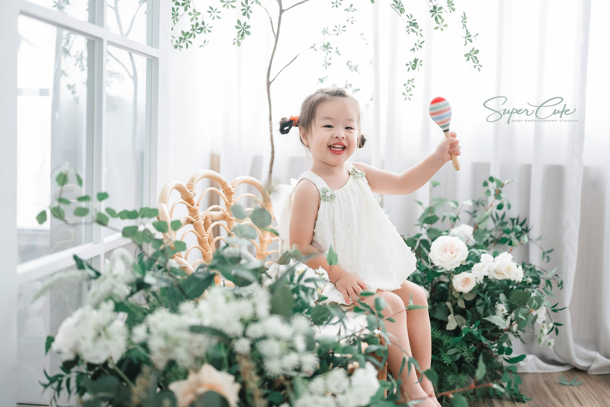 新竹兒童寫真推薦|寶寶親子全家福攝影首選,留下孩子最美笑容 18 兒童攝影現場互動引導情境照,新竹寶寶寫真自然笑容特寫,新竹親子全家福攝影推薦,新竹兒童寫真拍攝過程互動花絮,兒童寫真,親子寫真,新竹推薦,親子寫真