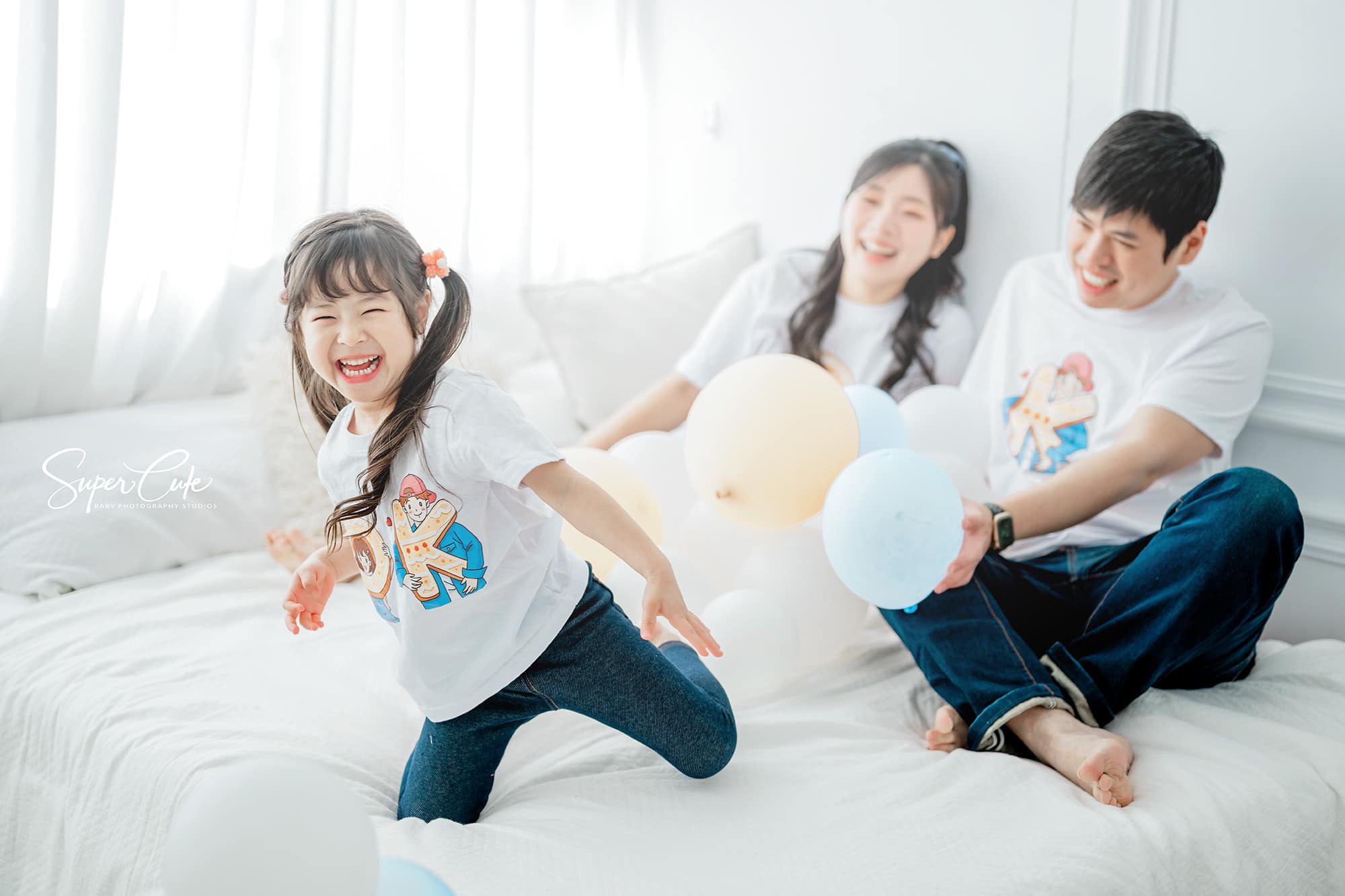 新竹兒童寫真推薦|寶寶親子全家福攝影首選,留下孩子最美笑容 13 兒童攝影現場互動引導情境照,新竹寶寶寫真自然笑容特寫,新竹親子全家福攝影推薦,新竹兒童寫真拍攝過程互動花絮,兒童寫真,親子寫真,新竹推薦,親子寫真
